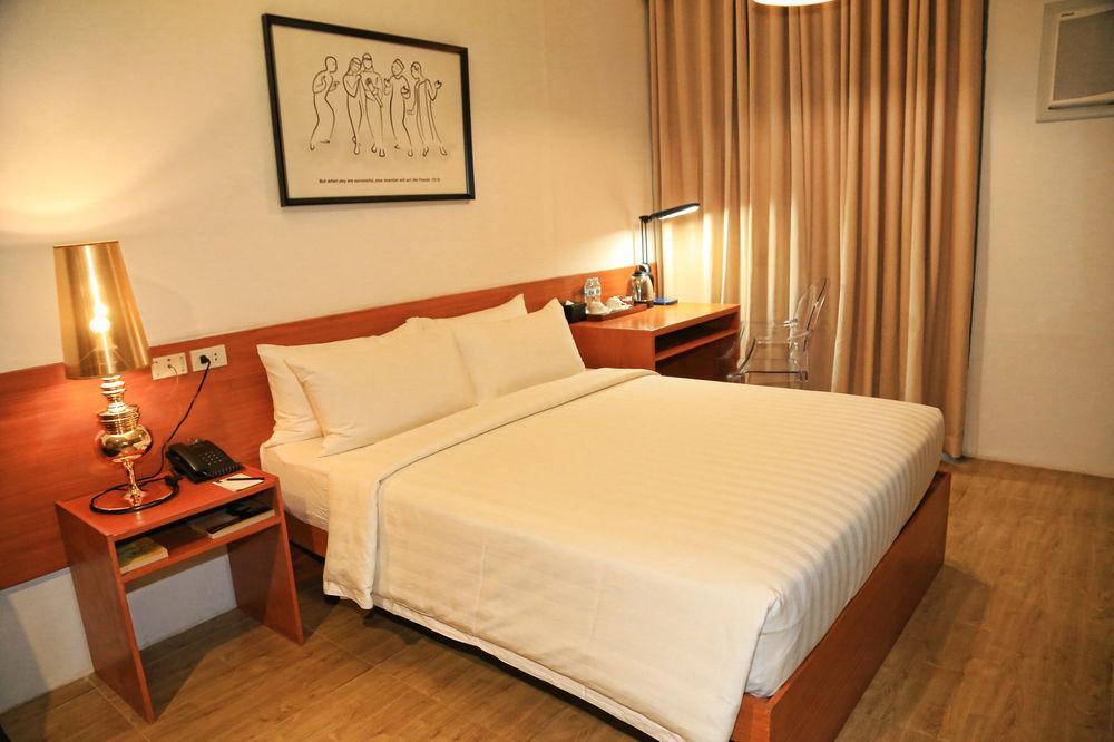 Big Hotel Cebu Exterior photo