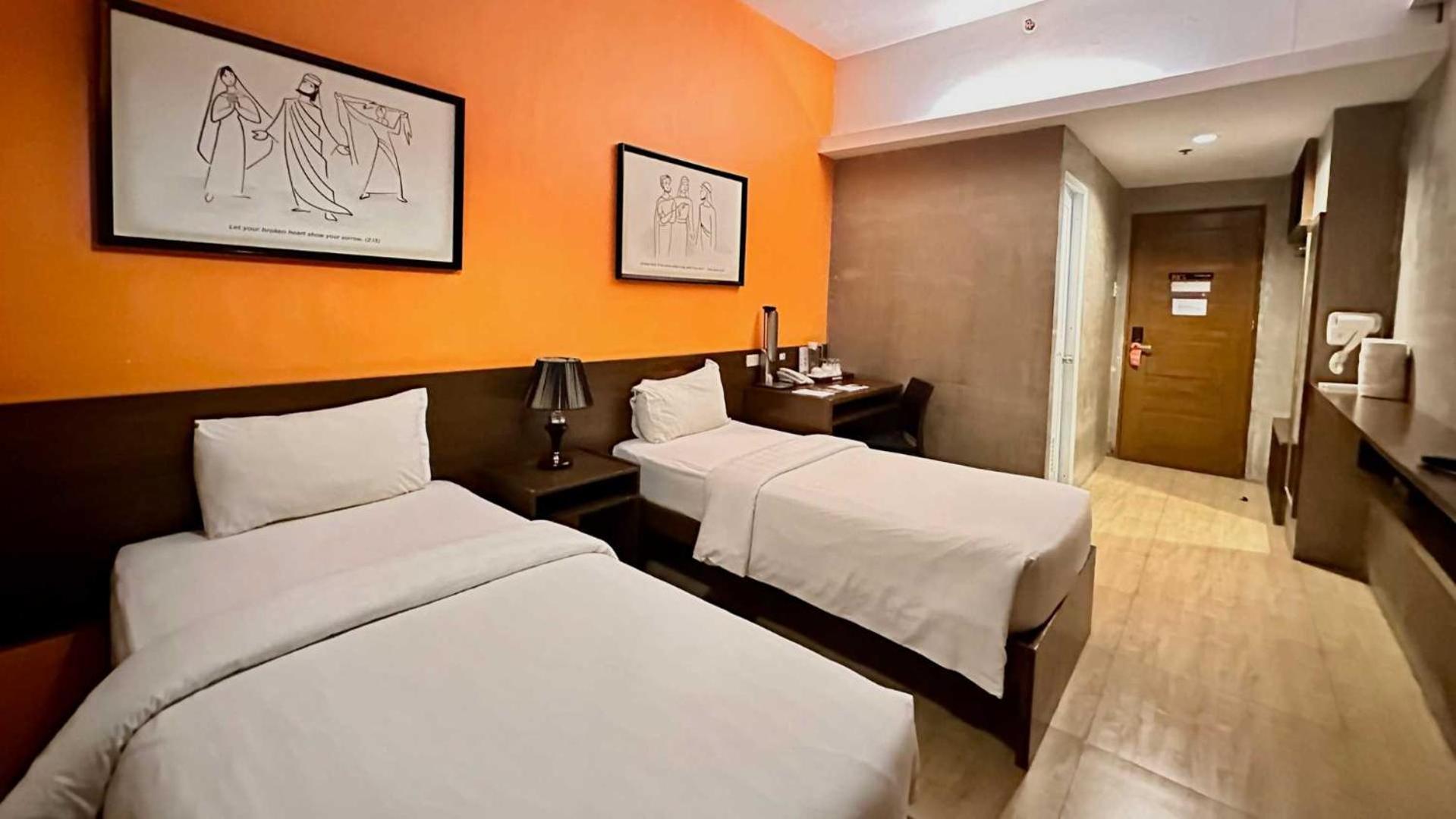Big Hotel Cebu Exterior photo